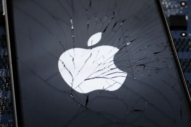 Taxa de 30% de comissão será aplicada para vendas de NFTs na loja de aplicativos da Apple (Thomas Trutschel/Photothek/Getty Images)