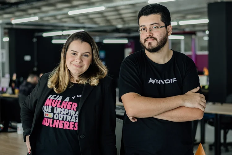 Irina e Leandro Campos, fundadores da Nvoip (Nvoip/Divulgação)