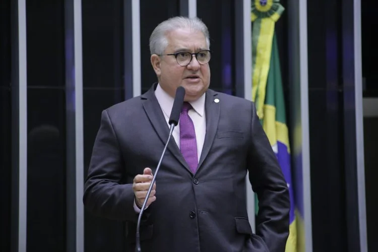 Augusto Coutinho: respostas brasileiras de abertura comercial devem ser equilibradas

Fonte: Agência Câmara de Notícias (Agência Câmara de Notícias/Reprodução)