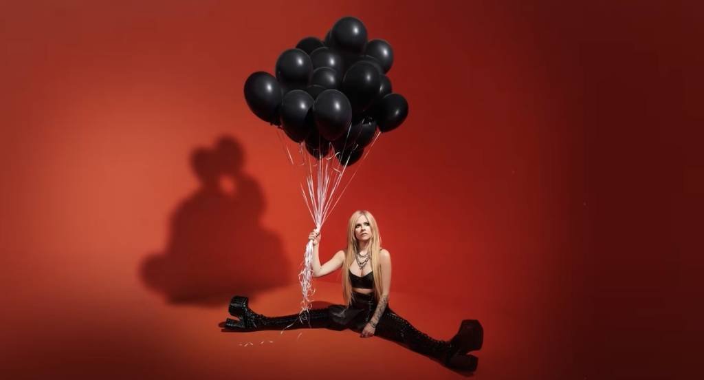 Avril Lavigne anuncia show em São Paulo; veja valores e data