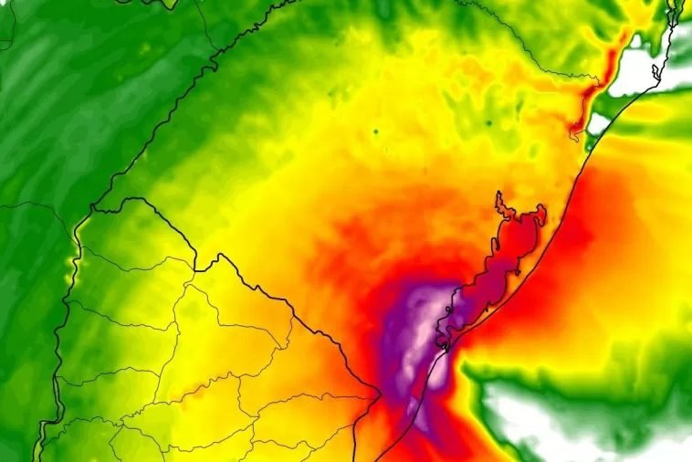 Ciclone Yakecan: RS e SC estão em alerta máximo, incluindo capitais