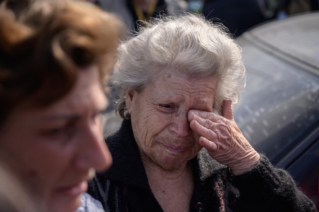 Medo de bombardeios separa famílias na cidade ucraniana de Sloviansk