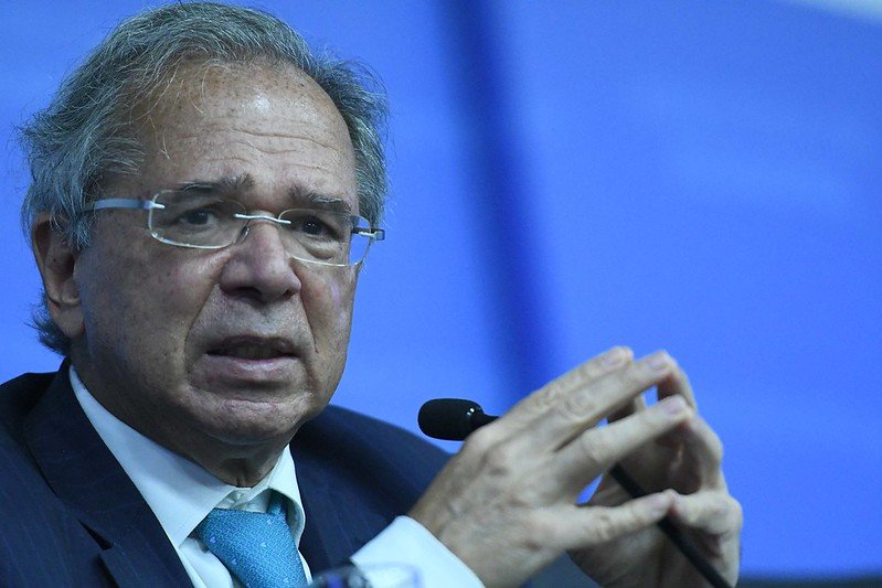 Blockchain é tecnologia que pode ajudar a rastrear criminosos, afirma ministro Paulo Guedes