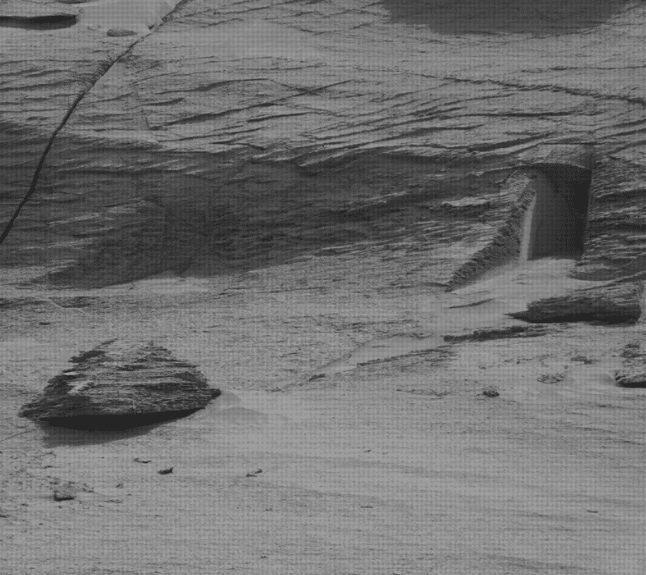 porta-marte Registro de rover da Nasa mostra uma espécie de porta em meio as rochas