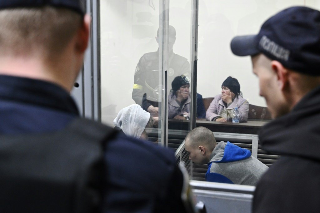 O soldado russo Vadim Shishimarin: julgamento na Ucrânia por crimes de guerra (AFP/AFP)