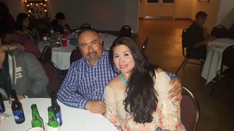 Marido de professora morta no Texas morre de infarto e deixa 4 filhos