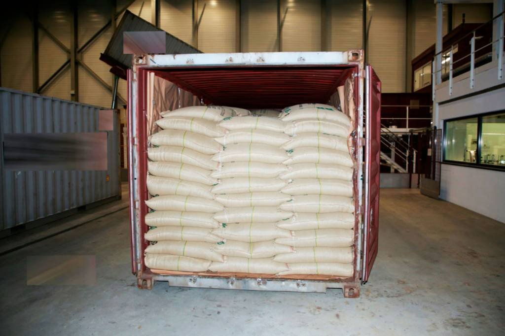 Suíça apreende 500 kg de cocaína do Brasil em fábrica de café
