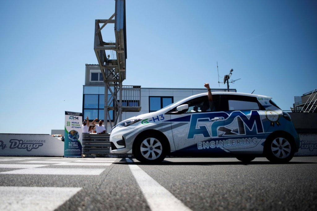 Carro movido a célula de combustível bate recorde mundial de autonomia