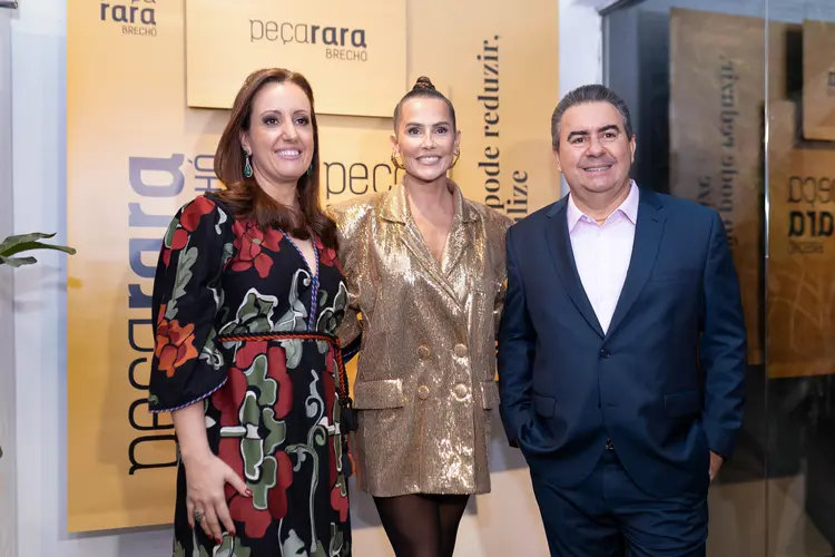 Peça Rara: Bruna Vasconi, Deborah Secco e José Carlos Semenzato (Peça Rara/Divulgação)