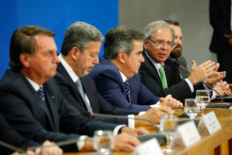 ICMS: As medidas, apresentadas em evento no Palácio do Planalto, incluem zerar os impostos federais (PIS/Cofins e Cide) sobre a gasolina e o etanol (Alan Santos/PR/Flickr)