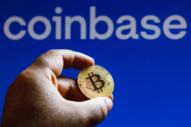 Maioria dos bitcoins movimentados era antiga, minerada entre três e cinco anos atrás (SOPA Images/Getty Images)