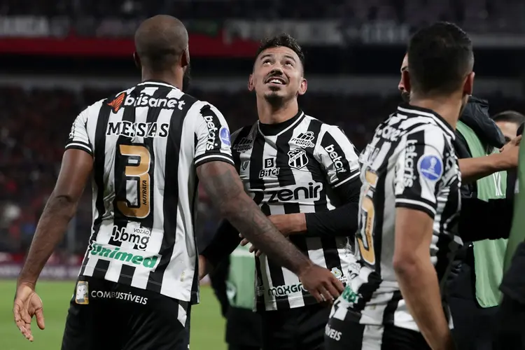 Futebol: Libertadores e Sul-Americana são destaques (ALEJANDRO PAGNI/AFP/Getty Images)
