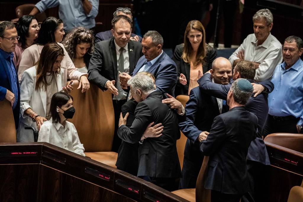 Objetivo da coalizão era acabar com 12 anos ininterruptos de governo do direitista Benjamin Netanyahu (Ilia Yefimovich/picture alliance/Getty Images)