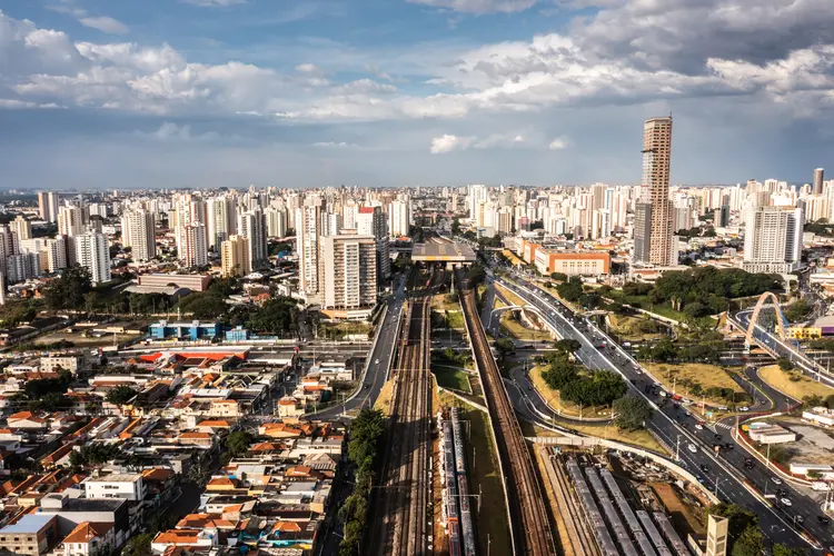 Mercado imobiliário: o preço médio calculado para as cidades monitoradas pelo Índice FipeZAP+ foi de R$ 44,15/m² (Getty Images/Getty Images)