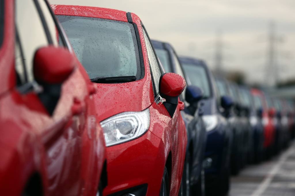 Leilão de carros e motos apreendidos pelo Detran terá lances a