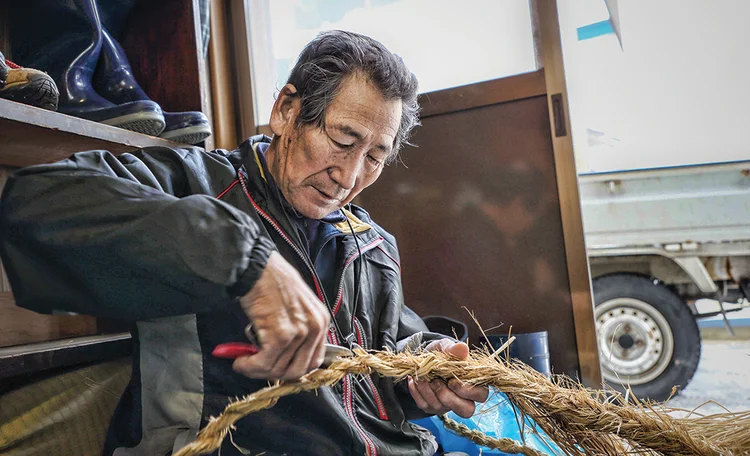 Número de japoneses trabalhando depois até e depois dos 70 anos tem aumentado consideravelmente nos últimos anos. (Satoshi Takahashi/LightRocket/Getty Images)