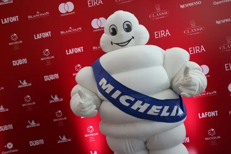 Boneco da Michelin fotografado durante cerimônia de seleção do Guia Michelin Dubai.

 (AFP/AFP)