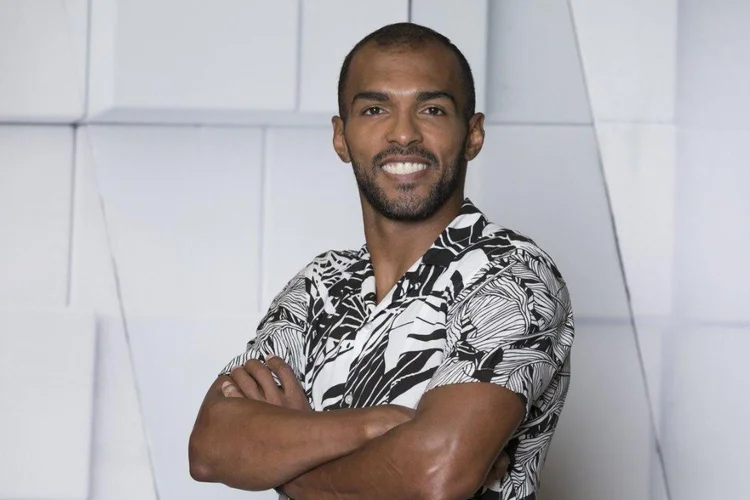 Richarlyson é o primeiro jogador com passagem pela Seleção Brasileira a falar abertamente da sexualidade (TV Record/Divulgação)