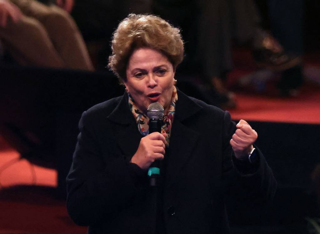 Governo federal rejeita pedido de anistia de Dilma Rousseff