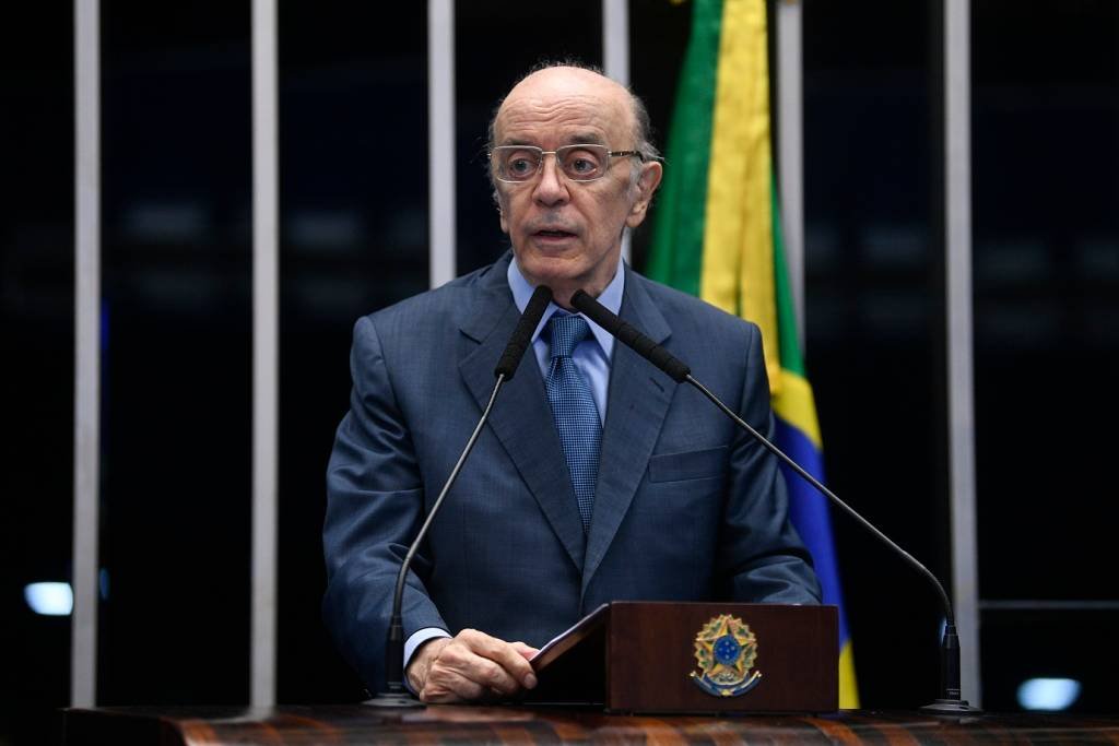 Serra descarta apoio a Lula e defende candidatura própria do PSDB
