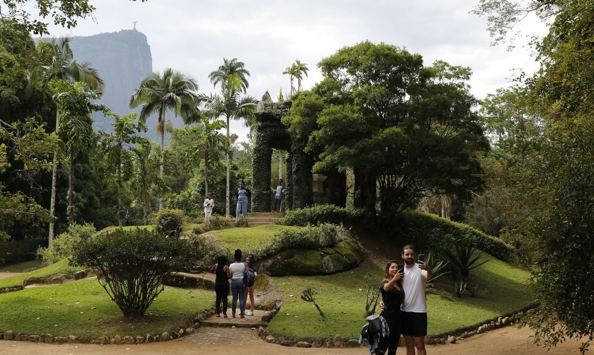 Jardim Botânico do Rio completa 214 anos tentando recuperar público