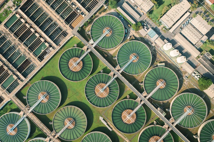 Aerial top view Water Treatment Plant for Purify Water or Environment Conservation. (Suriyapong Thongsawang/Getty Images)