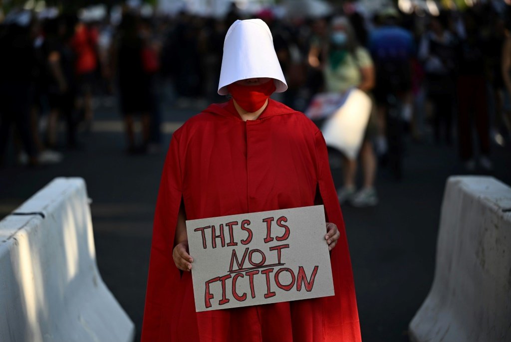 EUA se prepara para segundo dia de manifestações a favor do direito ao aborto