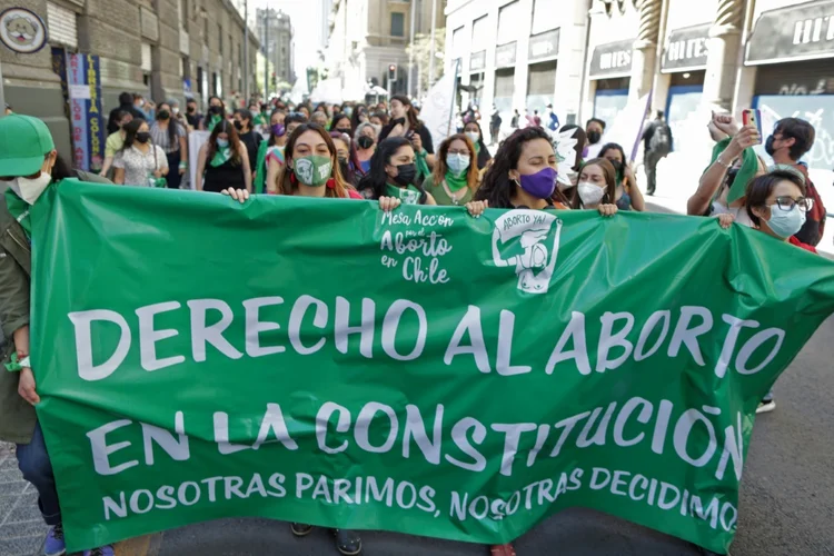 Aborto legal: nova constituição do Chile será votada dia 4 de setembro (Paula BUSTAMANTE/AFP)