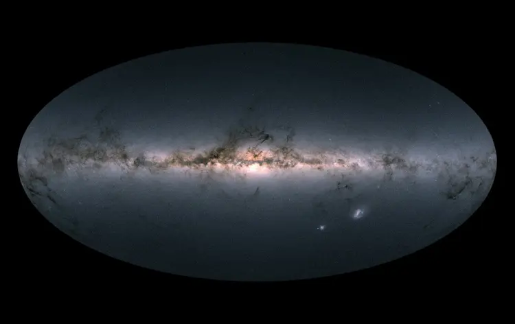 Como estão nos limites da galáxia, no chamado "halo" (a quase meio caminho da vizinha, Andrômeda, a 2,5 milhões de anos-luz), permitem que as medidas da Via Láctea sejam mais facilmente aferidas (AFP/AFP)