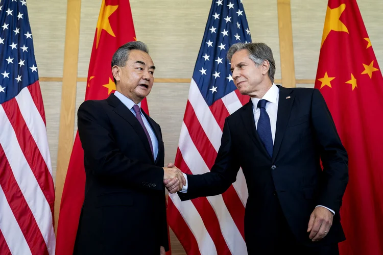 Antony Blinken e Wang Yi se encontraram neste sábado, 18 (Stefani Reynolds / POOL/AFP)