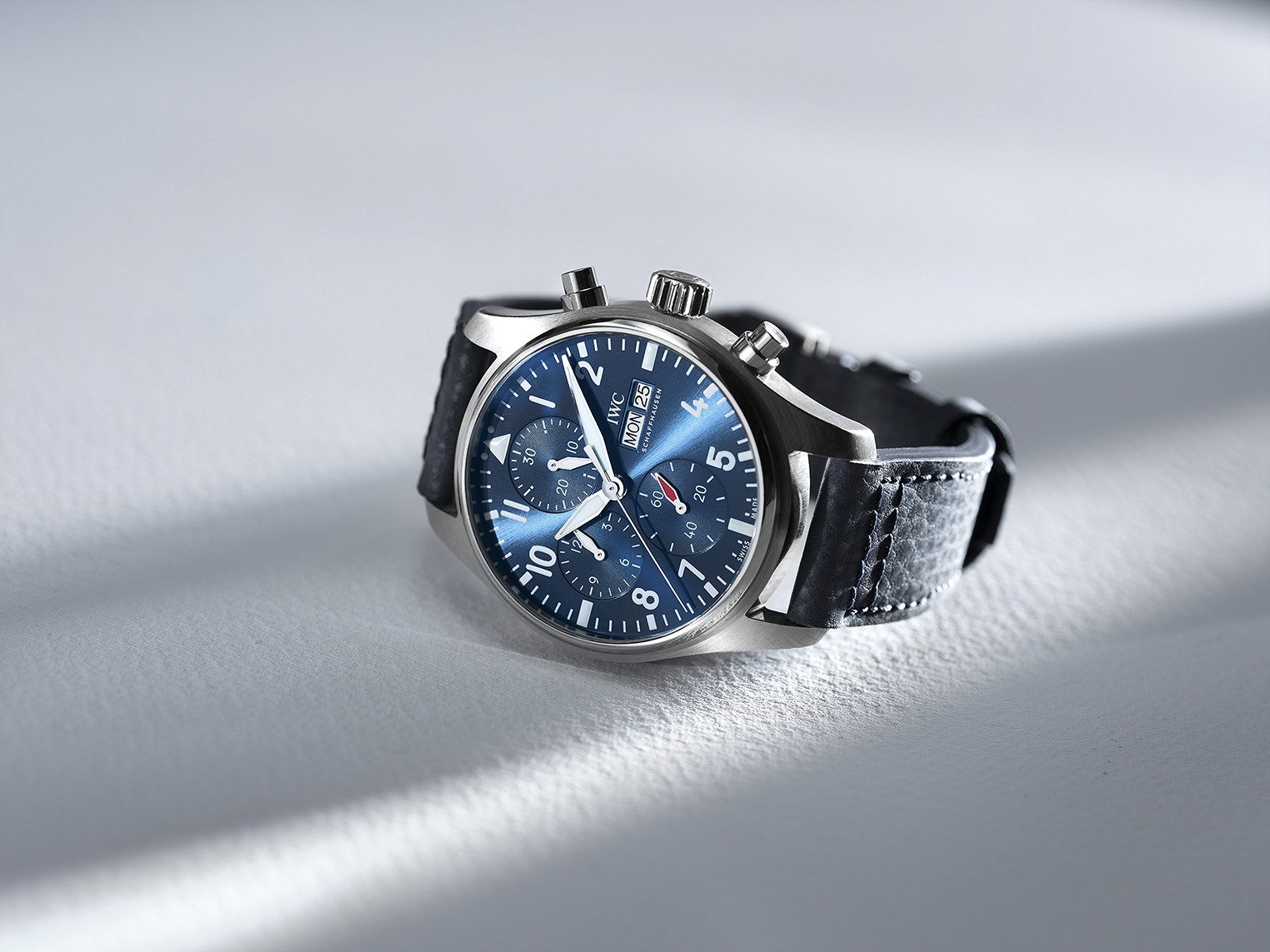 5MB_Pilot-s_Chrono41_Ref. IW388102_blue_MiraTex_strap