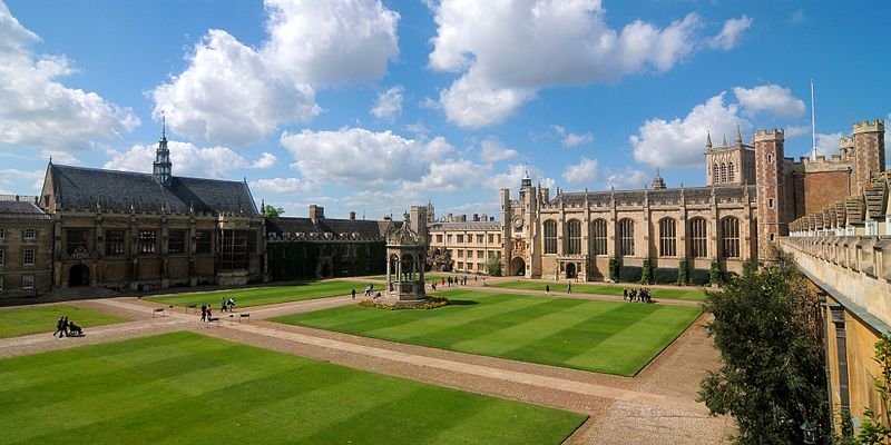 Universidade de Cambridge está com bolsas de estudo de até 30 mil libras