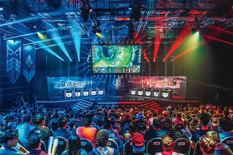 Campeonato de League of Legends, em São Paulo: 75% dos brasileiros gostam de jogos (Bruno Alvares/Riot Games/Getty Images)