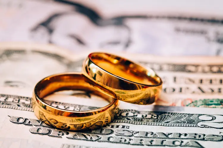 Comunhão total de bens: neste regime os cônjuges tem direito a 50% do patrimônio do casal (Reprodução/Getty Images)