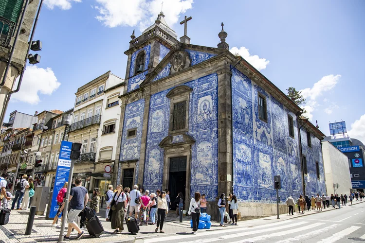 Igreja de Santa Catarina em Porto: 17 depoimentos entregues ao Ministério Público por esta comissão levaram à "abertura de 10 investigações" das quais "três foram arquivadas" (Emmanuele Contini/Getty Images)