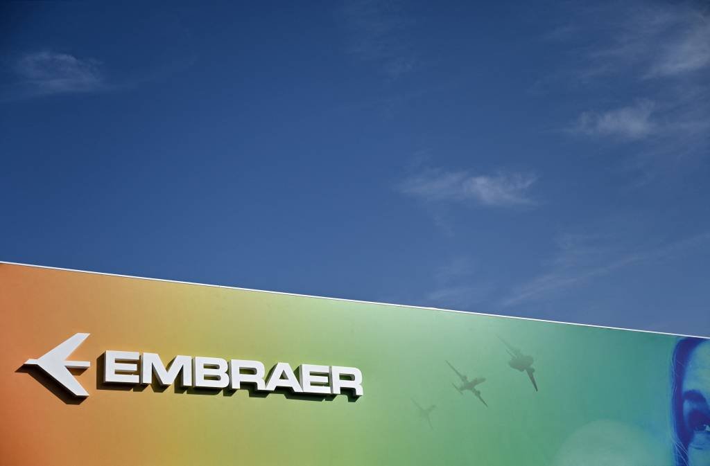 Embraer: A carteira de pedidos firmes da companhia deste trimestre é a maior desde 2018 (JUSTIN TALLIS/Getty Images)