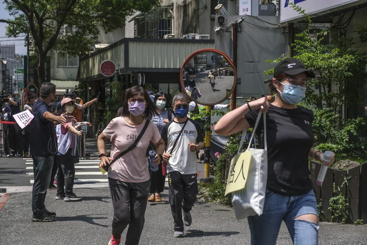 Sirenes de ataque aéreo foram ouvidas na capital Taipei e militares realizaram exercícios regulares de vários dias (Lam Yik Fei/Getty Images)