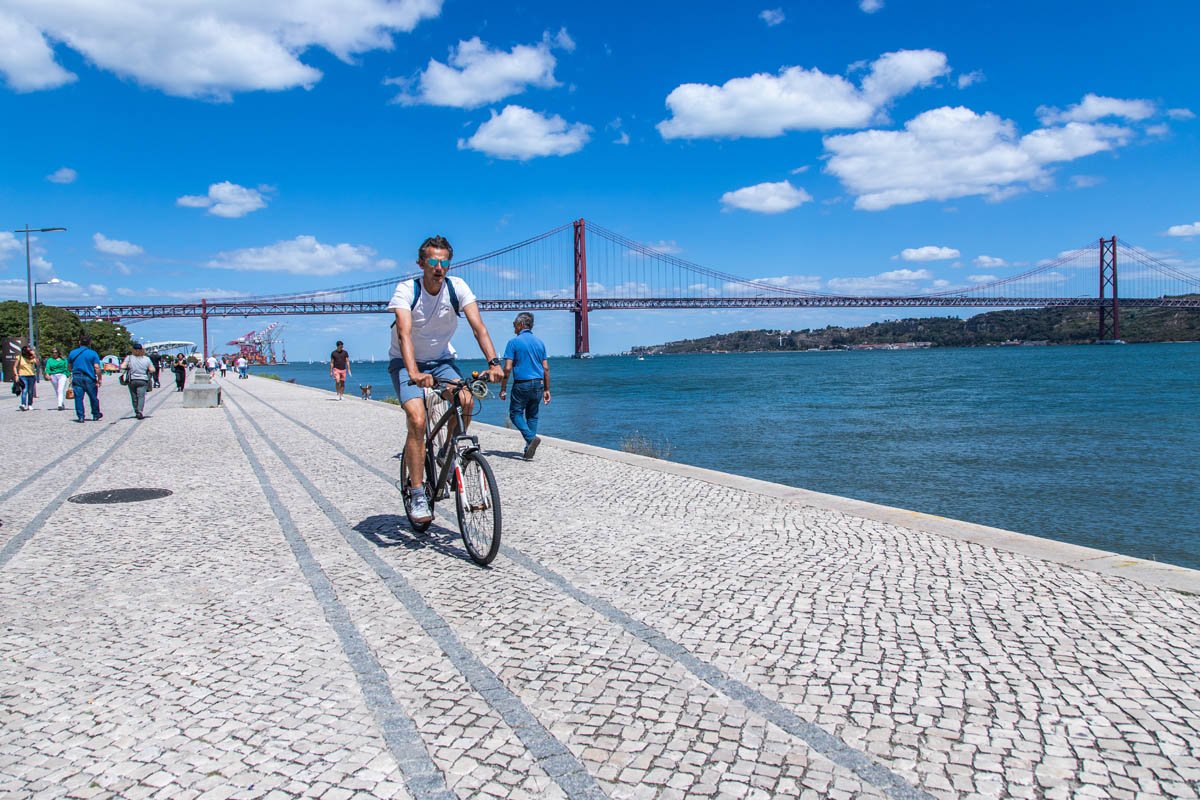Taxa de desemprego da zona do euro recua e atinge menor nível desde 1998