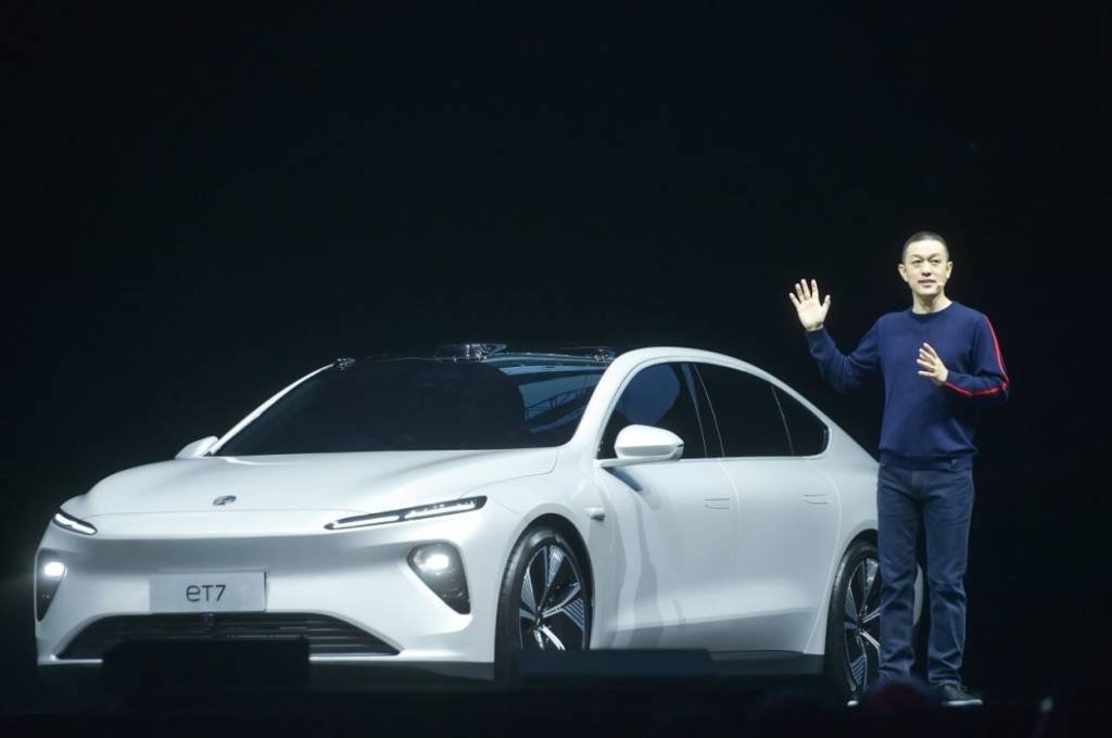 Quem é William Li, o Elon Musk chinês que desafia a Tesla (TSLA34) com a Nio