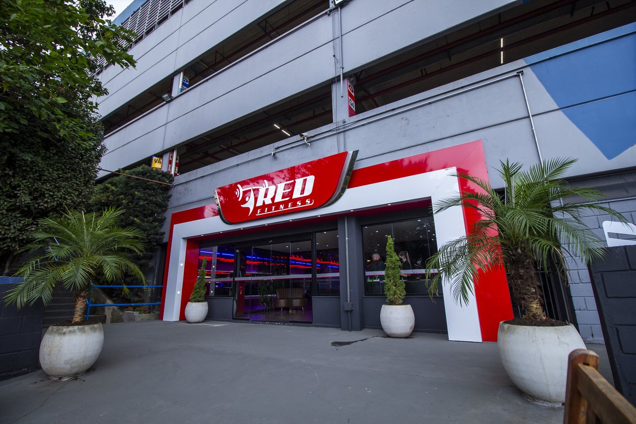 Red Fitness - Foto fachada Fachada da franquia da Red Fitness