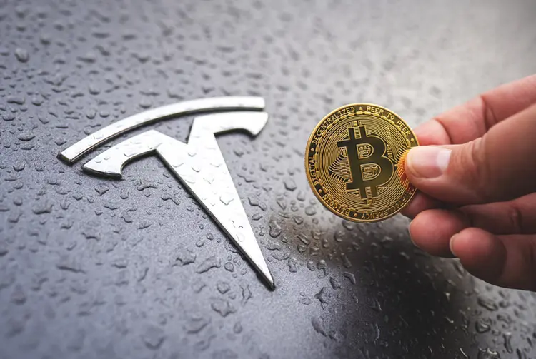 Tesla detém cerca de US$ 218 milhões (R$ 1,1 bilhão, na cotação atual) em bitcoin em seu balanço (salarko/Getty Images)