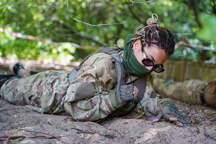 Militar ucraniana: Ucrânia investiga suposta vala comum perto da fronteira com a Rússia (Mihir Melwani/SOPA Images/LightRocket via Getty Images/Getty Images)