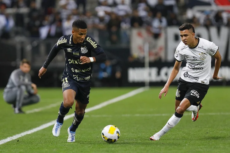 Corinthians x Santos: Timão busca vitória após perder a Copa do Brasil. Peixe quer manter vivo o sonho da pré-Libertadores (Ricardo Moreira/Getty Images)