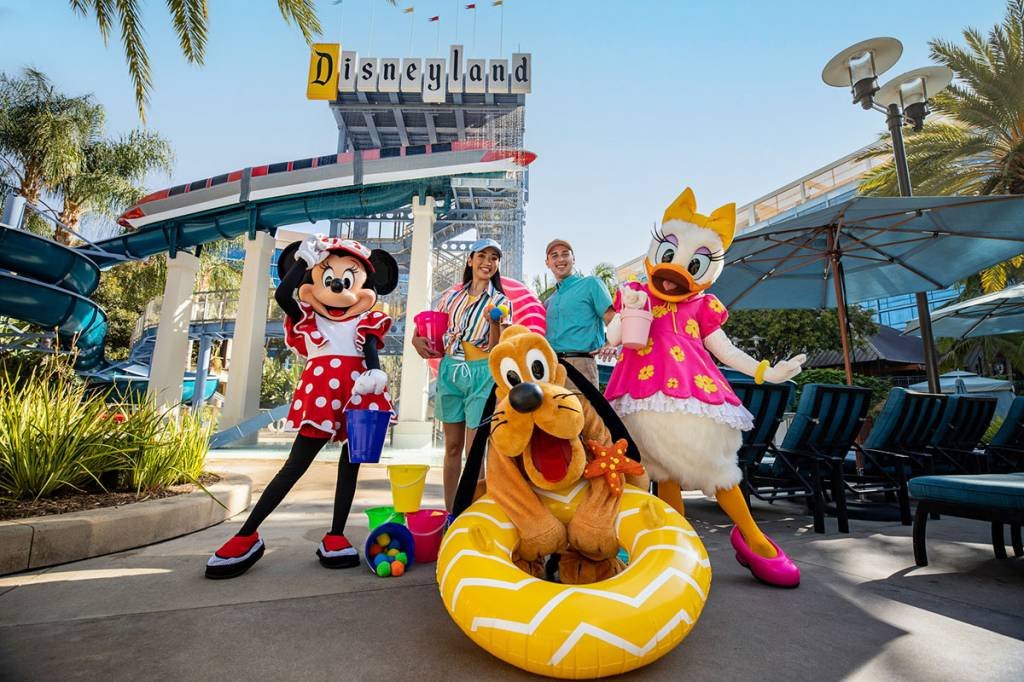 Disney, Universal Orlando Resort e SeaWorld Entertainment fecharam seus parques temáticos da Flórida esta semana enquanto o Ian se aproximava (Disneyland/Divulgação)