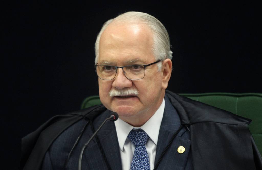 Fachin rebate falas de Bolsonaro sobre segurança das urnas eletrônicas