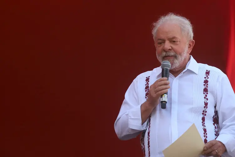 Luiz Inácio Lula da Silva: homem teria lançado uma bomba de fabricação caseira contra o público de um ato do qual participaria o pré-candidato a presidente. (RAFAELA ARAUJO/AFP/Getty Images)