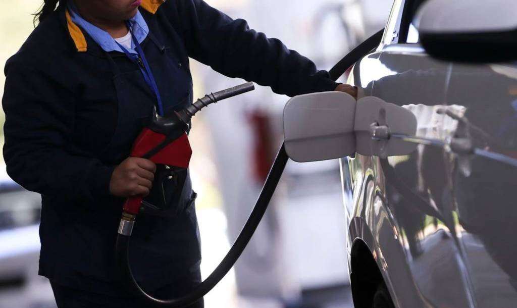 Gasolina: a venda da gasolina nas refinarias da Petrobras está em média 8% mais cara (Marcelo Camargo/Agência Brasil)
