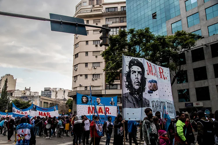 Protestos na Argentina: manifestações acontecem por mais renda e ajuda contra a inflação (Anita Pouchard Serra/Bloomberg via Getty Images/Getty Images)