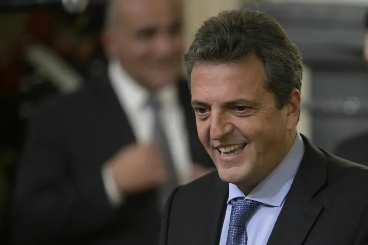 Sergio Massa: candidato à presidente se manteve no cargo de ministro durante a campanha (AFP/AFP)