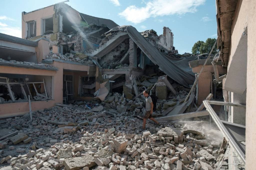 Guerra na Ucrânia: ataque da Rússia com míssil deixa ao menos 5 mortos e 37 feridos